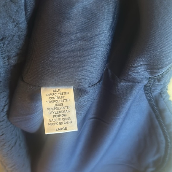 AEMI+CO Two Tone Half Zip Sherpa Sweatshirt Navy Pockets Womens Size Large - Picture 8 of 12